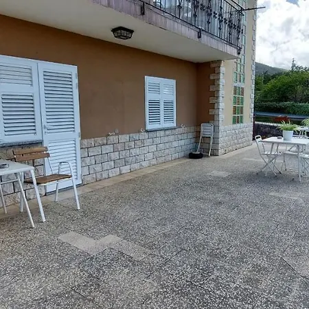 Guest house Eta *