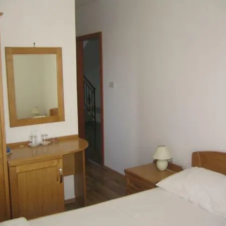 Eta Guest house Cres