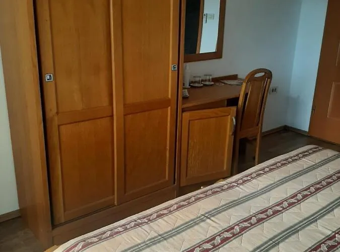 Eta Pensjonat 3*