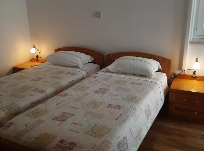 Eta Pensjonat