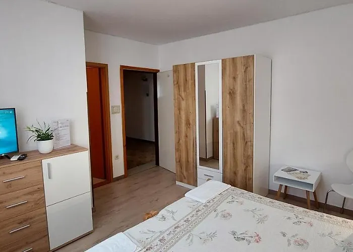 Eta Pensjonat 3*