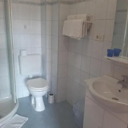 בית הארחה Eta